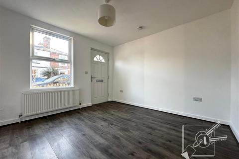 2 bedroom end of terrace house to rent, Lavender Hill, Tonbridge