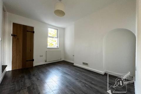 2 bedroom end of terrace house to rent, Lavender Hill, Tonbridge
