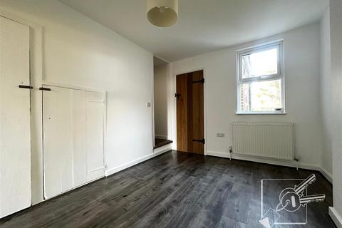 2 bedroom end of terrace house to rent, Lavender Hill, Tonbridge
