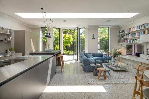 4 bedroom apartment for sale, King Henrys Road, Primrose Hill, London, NW3