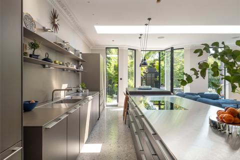 4 bedroom apartment for sale, King Henrys Road, Primrose Hill, London, NW3