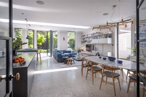 4 bedroom apartment for sale, King Henrys Road, Primrose Hill, London, NW3