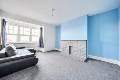 2 bedroom flat to rent, Highland Road, Hampshire PO4