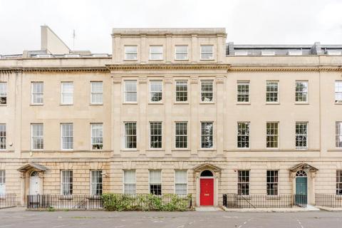 3 bedroom maisonette to rent, Portland Square, Bristol BS2