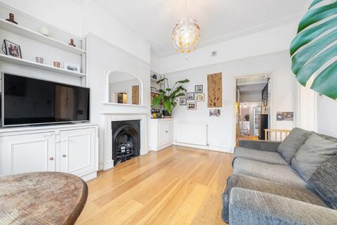 2 bedroom flat for sale, Sandmere Road, SW4