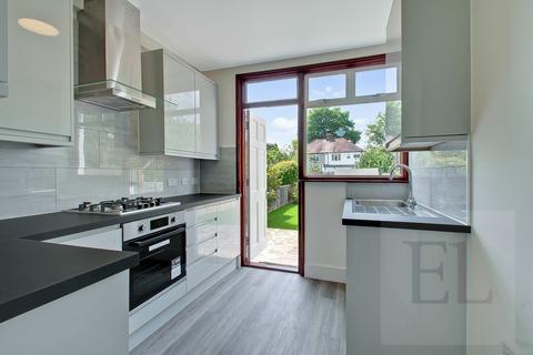 3 bedroom semi-detached house to rent, Lankers Drive, Harrow HA2