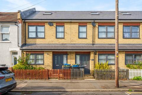 3 bedroom house to rent, Zion Place, Thornton Heath, CR7