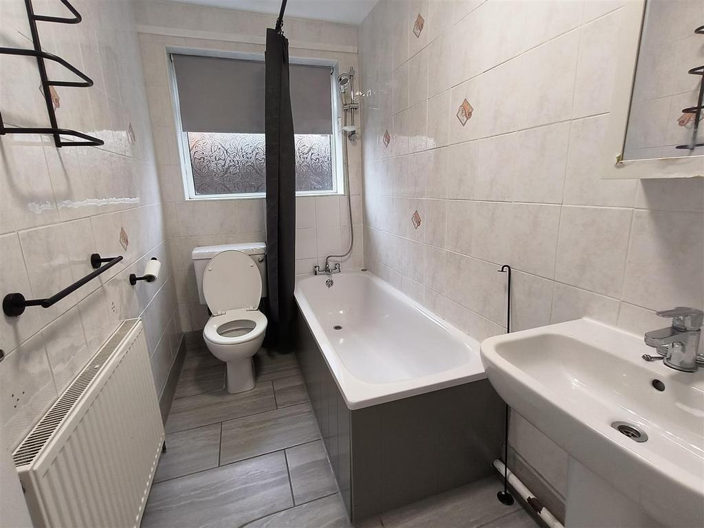Bath 2.jpg