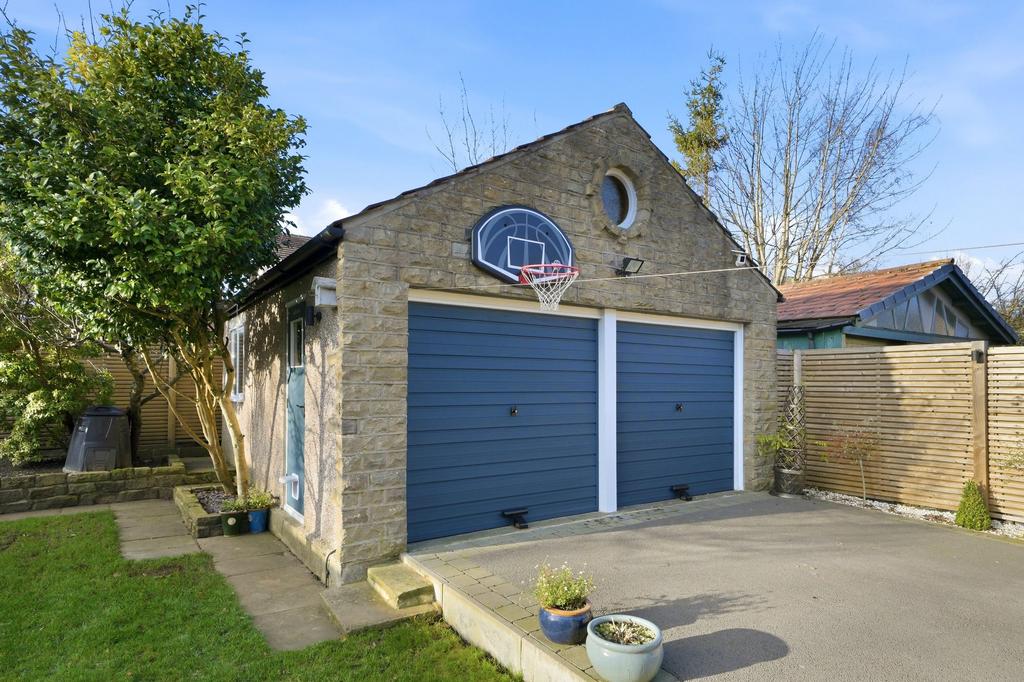 Double garage