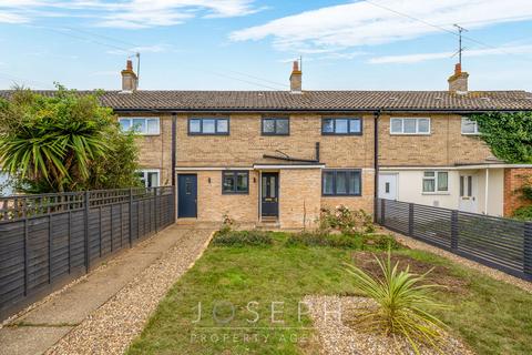 3 bedroom terraced house to rent, Seaward Avenue, Leiston, IP16
