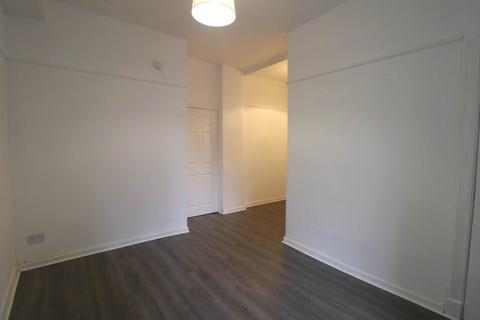 1 bedroom flat to rent, Stow Street, Paisley, PA1 2JJ