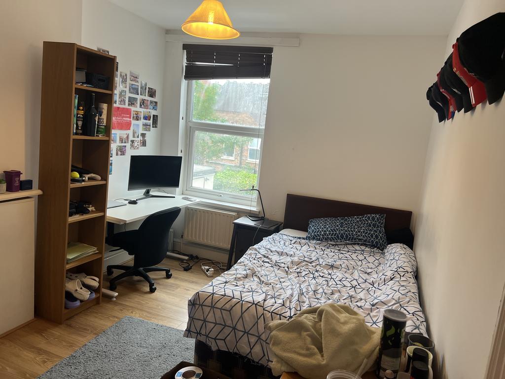 Bedroom 16.JPG