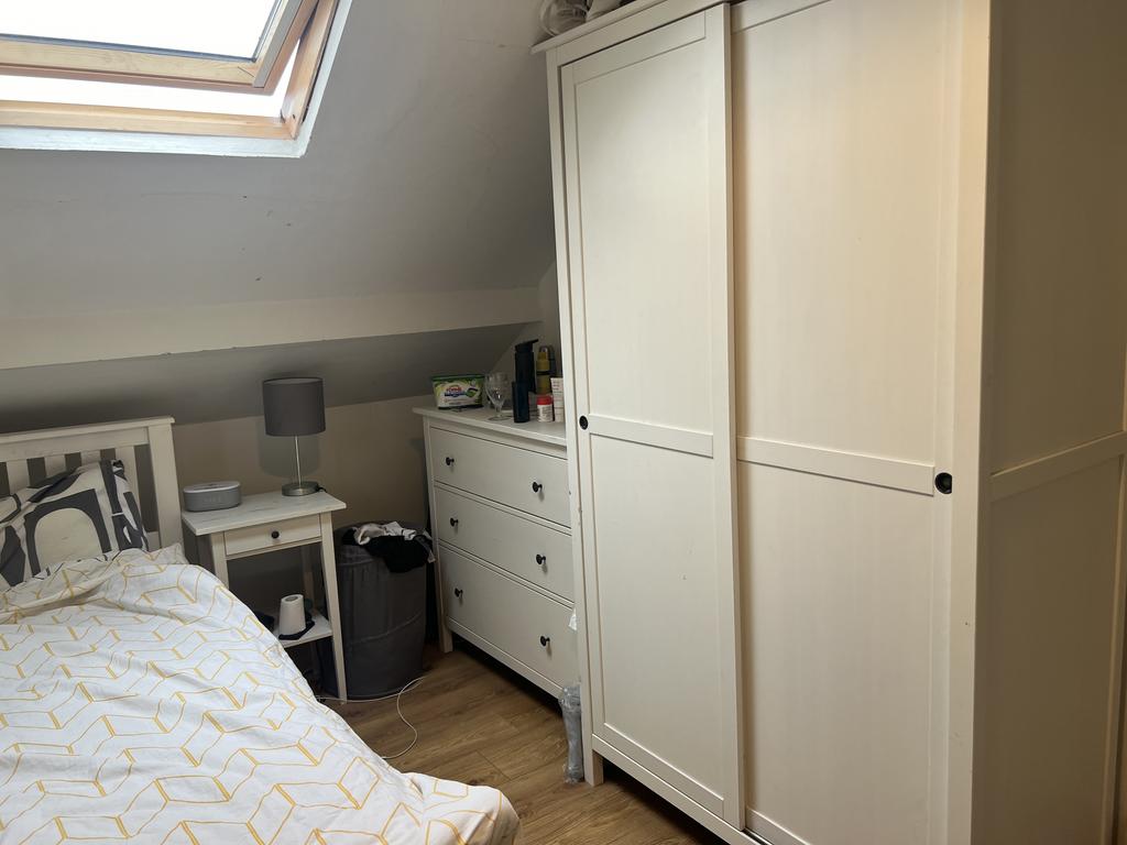 Bedroom 22.JPG