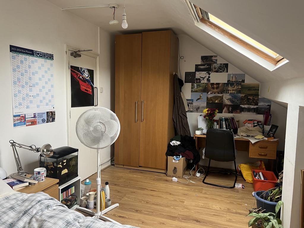 Bedroom 26.JPG
