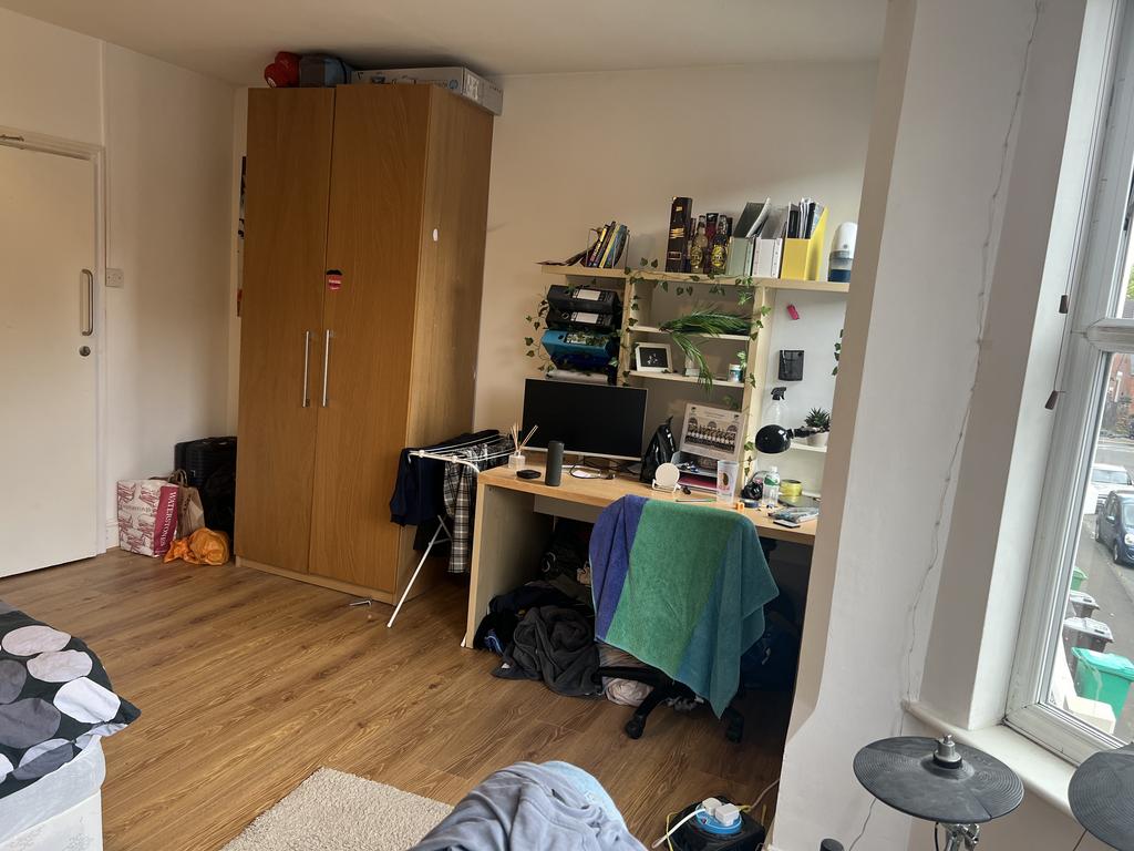 Bedroom 19.JPG