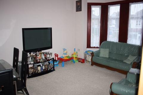 2 bedroom maisonette to rent, Vivian Avenue, Hendon, NW4