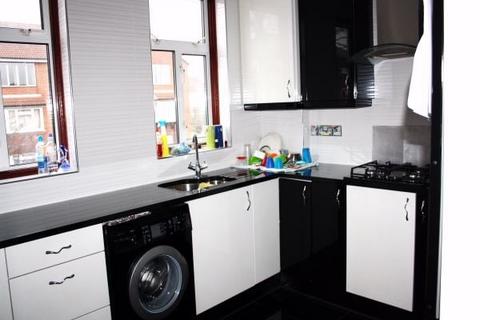 2 bedroom maisonette to rent, Vivian Avenue, Hendon, NW4