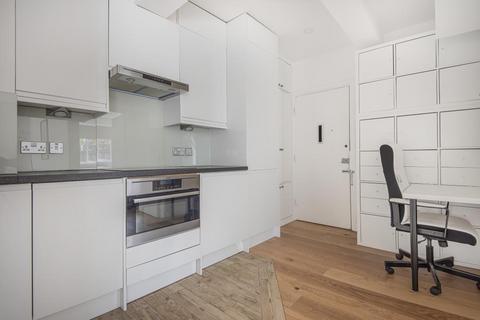 1 bedroom flat for sale, Holland Park Avenue,  London,  W11