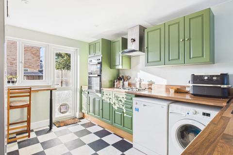3 bedroom terraced house for sale, Woolford Way, Basingstoke, RG23