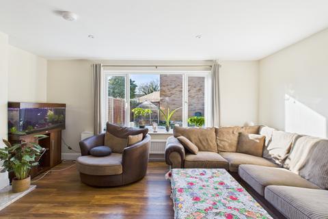 3 bedroom terraced house for sale, Woolford Way, Basingstoke, RG23