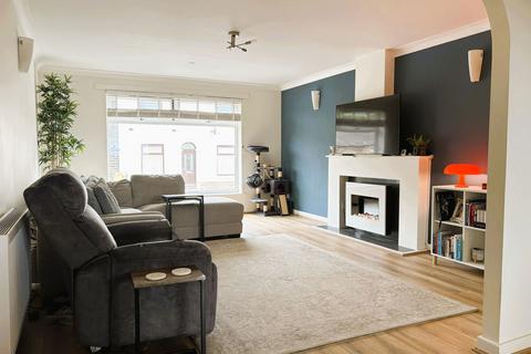2 bedroom semi-detached house for sale, 698 Huddersfield Road, Lees, Oldham, OL4 3PZ