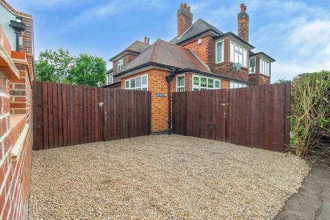 undefined, Bramcote Lane, Wollaton, Nottingham, NG8 2ND