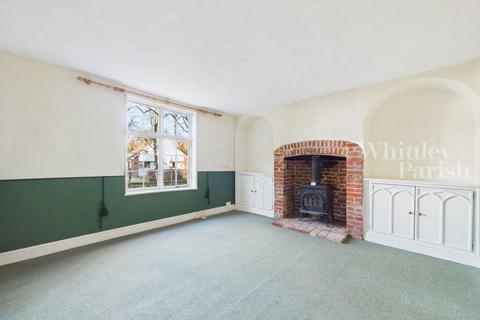 3 bedroom detached house for sale, The Street, Garboldisham