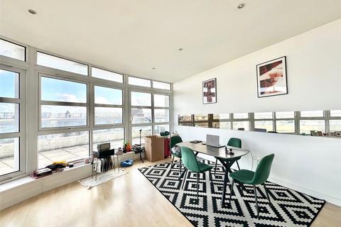 2 bedroom penthouse to rent, Upper Richmond Road, London, SW15