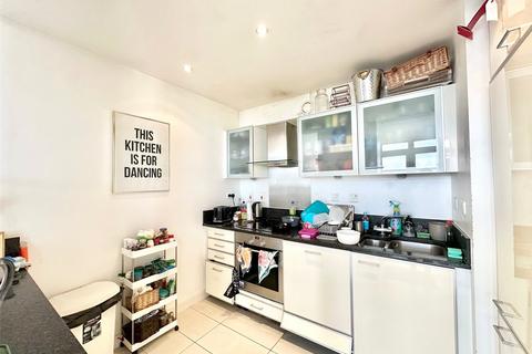 2 bedroom penthouse to rent, Upper Richmond Road, London, SW15
