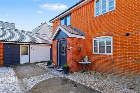 2 bedroom semi-detached house for sale, Emperor Circle, Ipswich