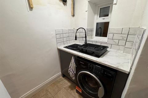 undefined, Park Grove, Queensbury