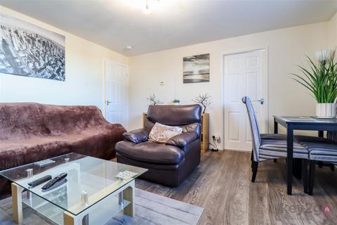 2 bedroom flat to rent, Curlew Avenue, Eckington, S21