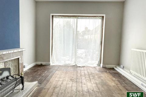 3 bedroom semi-detached house for sale, Linton Road, Wolverhampton