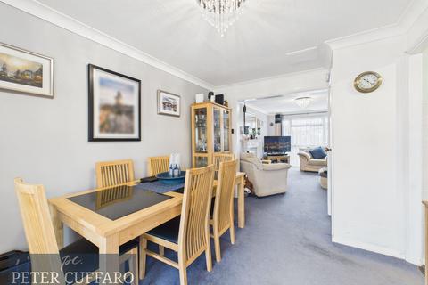 undefined, Wallers Way, Hoddesdon EN11