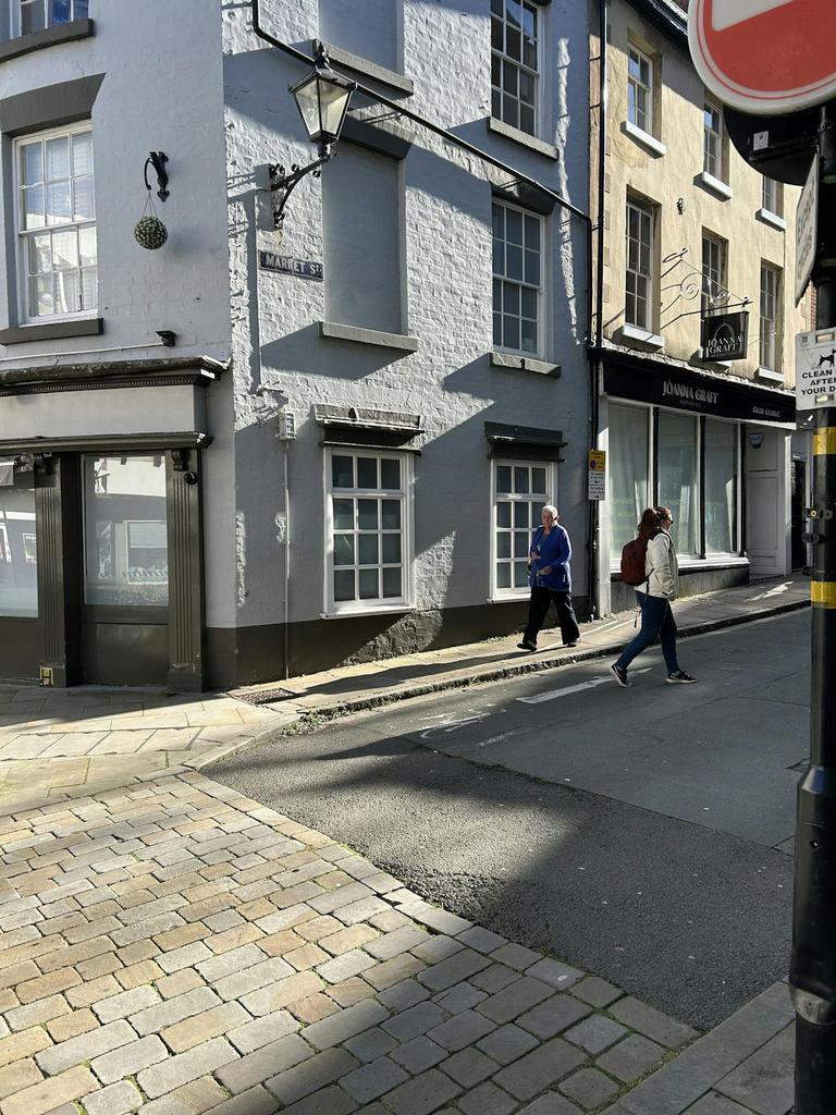 IMG 9960.jpg