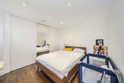 1 bedroom flat to rent, St Quintin Gardens, London W10