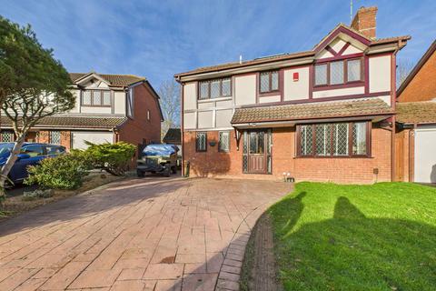 4 bedroom detached house for sale, Apsley Way, Worthing, BN13
