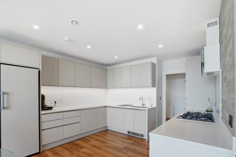 3 bedroom flat to rent, CHELSEA CRESCENT, CHELSEA HARBOUR, LONDON, SW10