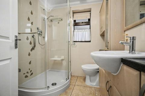 undefined, Ivy Road, Southampton SO17
