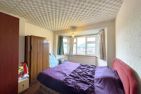 3 bedroom semi-detached house for sale, Beverley Drive, Edgware HA8