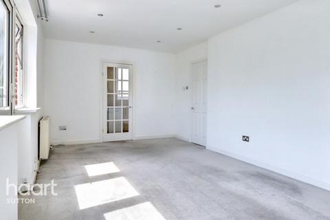 Delamere Road, LONDON