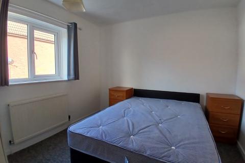 3 bedroom semi-detached house to rent, Lindford Drive, Norwich, Norfolk