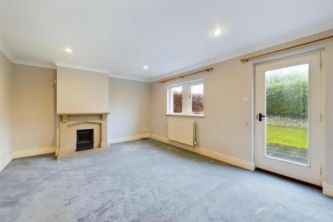 2 bedroom cottage to rent, Glebe Court, Great Longstone, Nr Bakewell