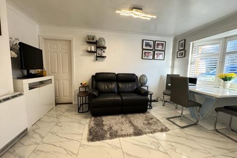 2 bedroom bungalow for sale, Duddon Close, West End, Southampton