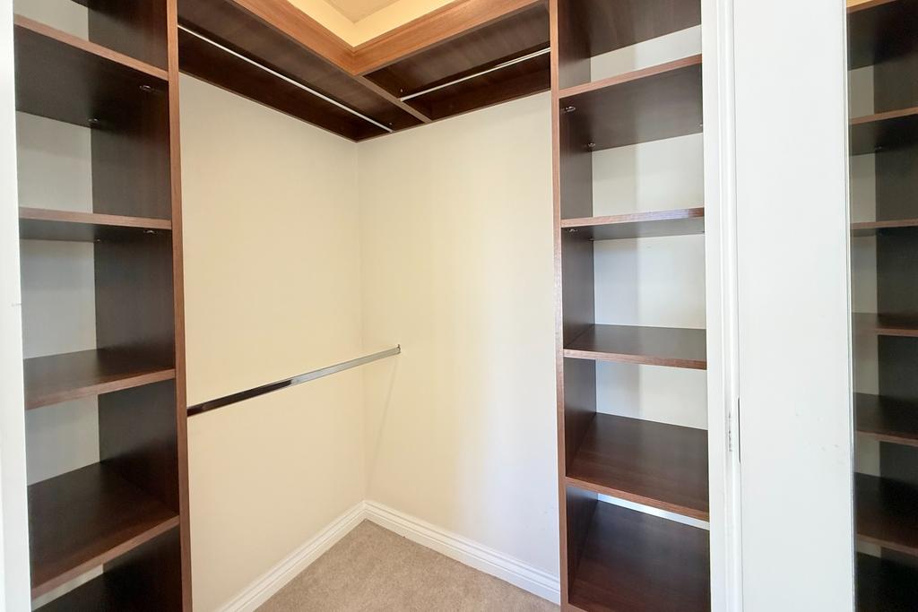 Walk in wardrobe