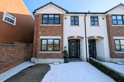 3 bedroom semi-detached house for sale, Green Lane, Romiley