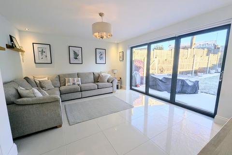3 bedroom semi-detached house for sale, Green Lane, Romiley