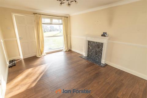 2 bedroom ground floor flat for sale, Skelton Court, Newcastle Upon Tyne