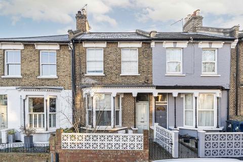 2 bedroom flat for sale, Shakespeare Road, London W3