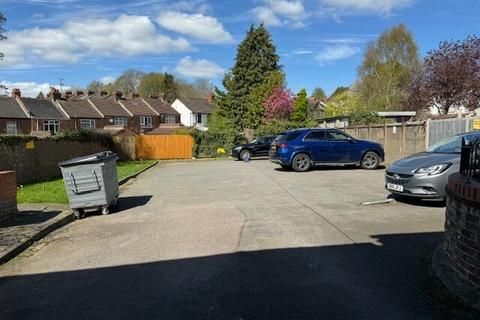 undefined, Flat 6, Ryans Court, 151/153 Ridgway Road, Luton, Bedfordshire LU2 7RS